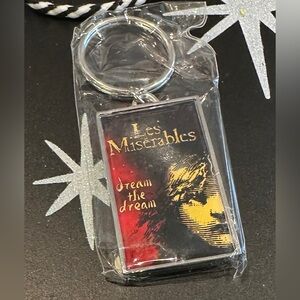Les Miserables Musical Keychain WORLDS LONGEST RUNNING MUSICAL dream the dream